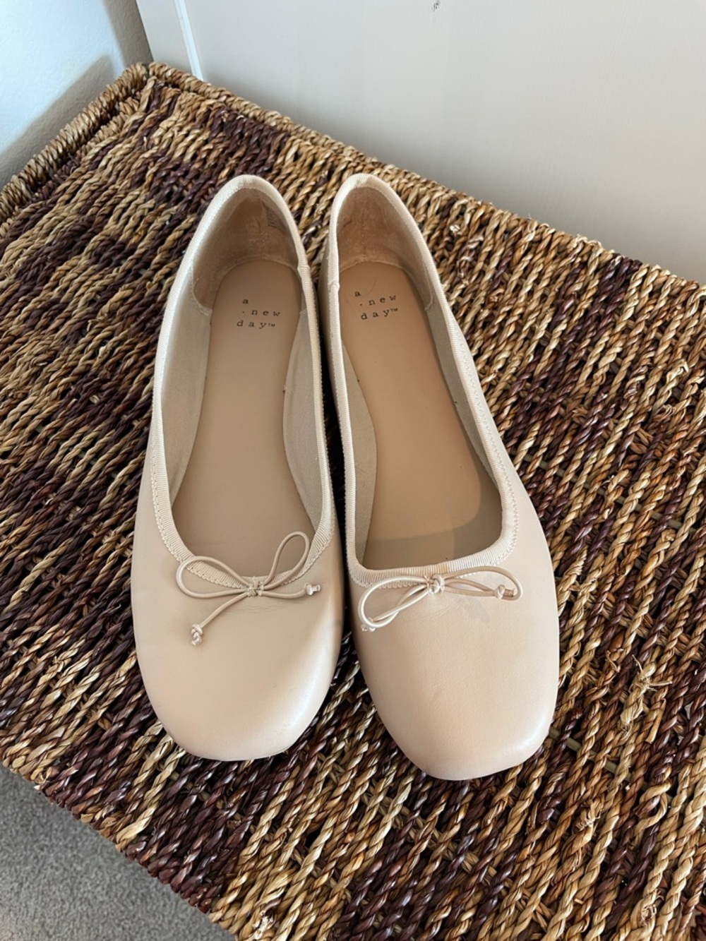 a new day Women's nude Ballet Flats